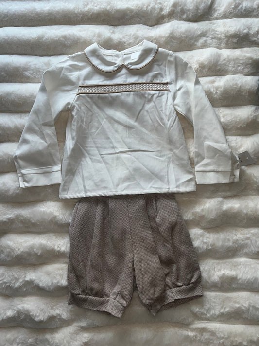 Boys 2 Piece Beige Smock Chest Set.